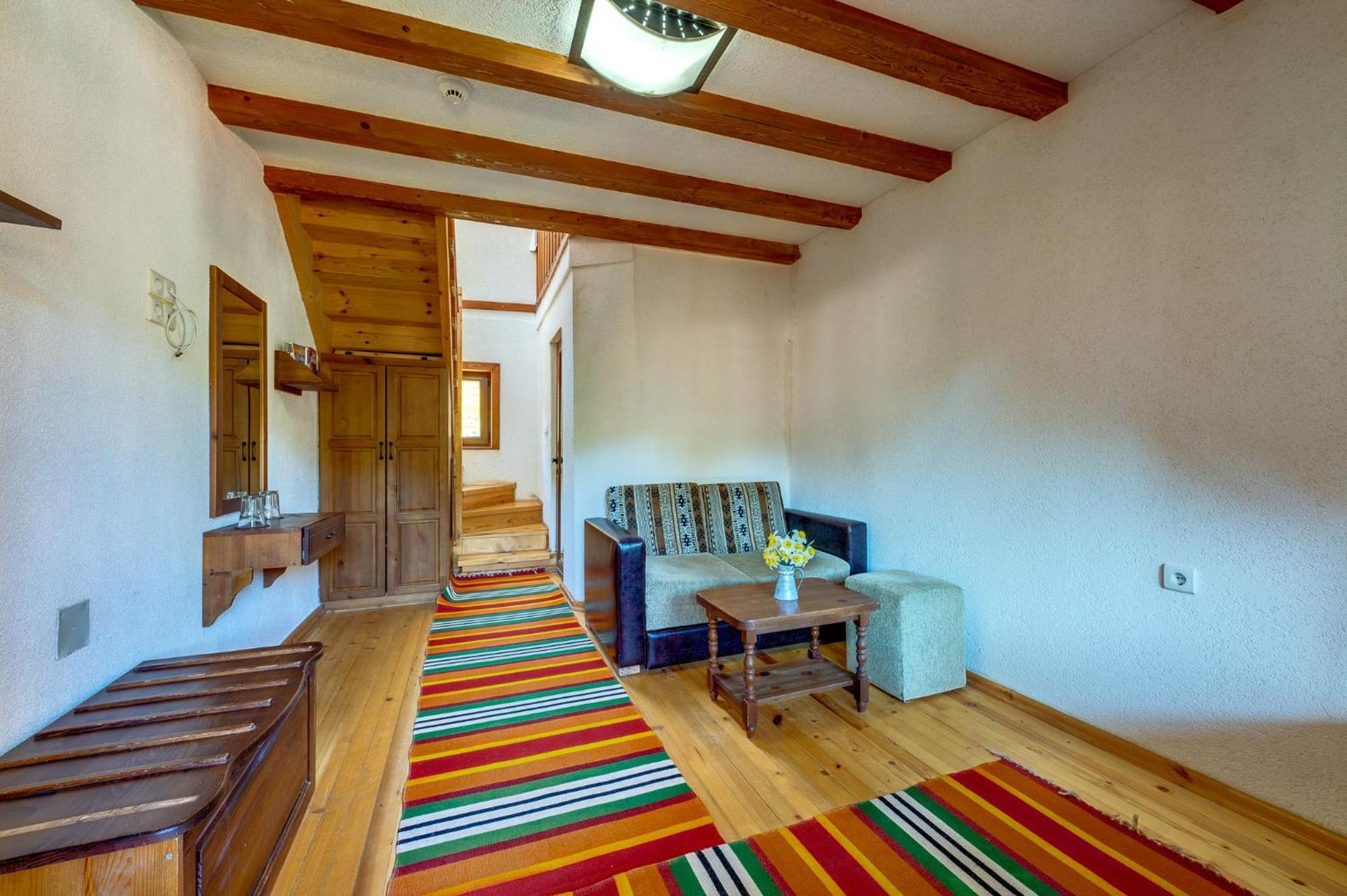 Hotel Mursal Ягодина Экстерьер фото