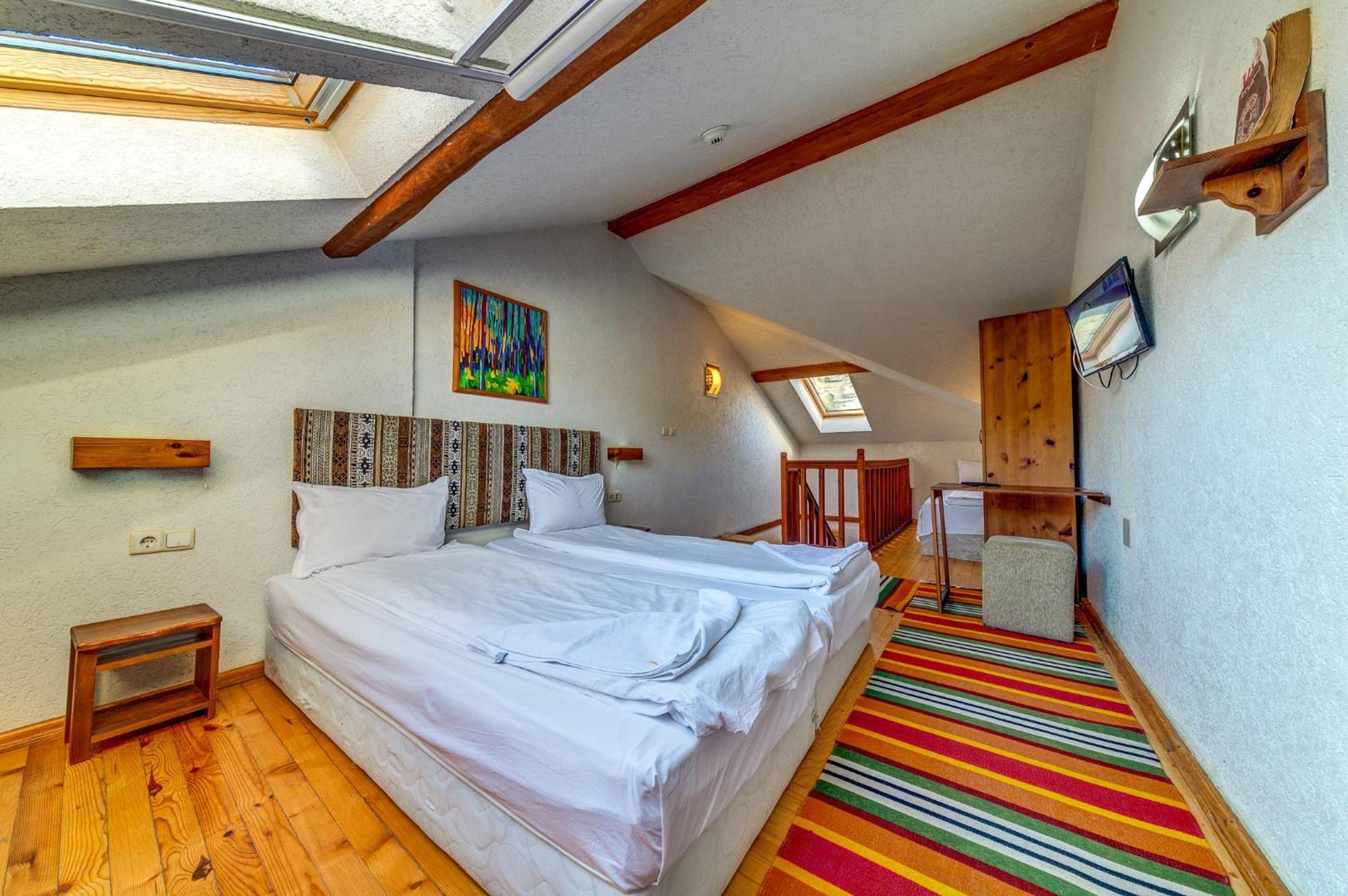 Hotel Mursal Ягодина Экстерьер фото