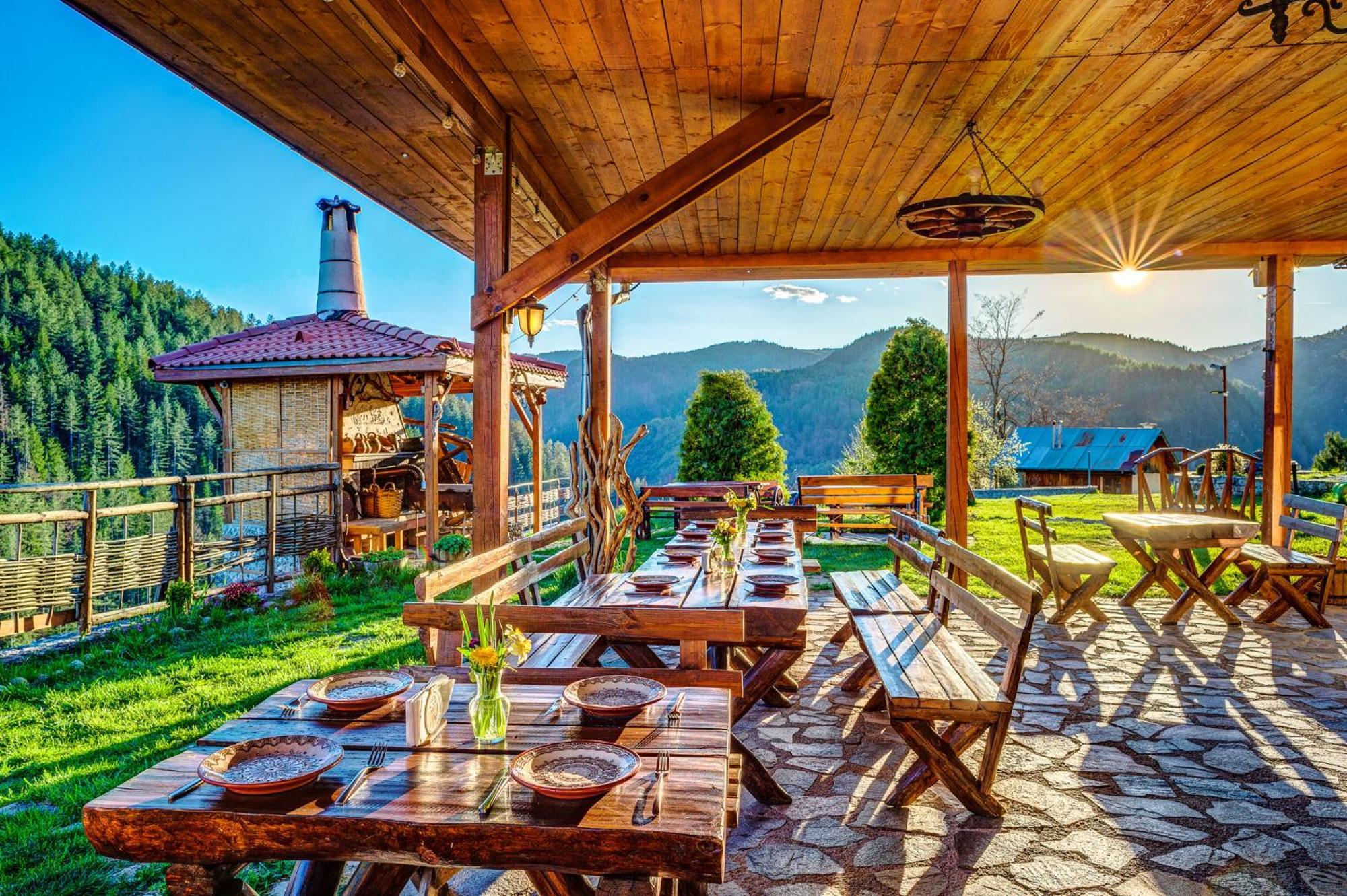 Hotel Mursal Ягодина Экстерьер фото