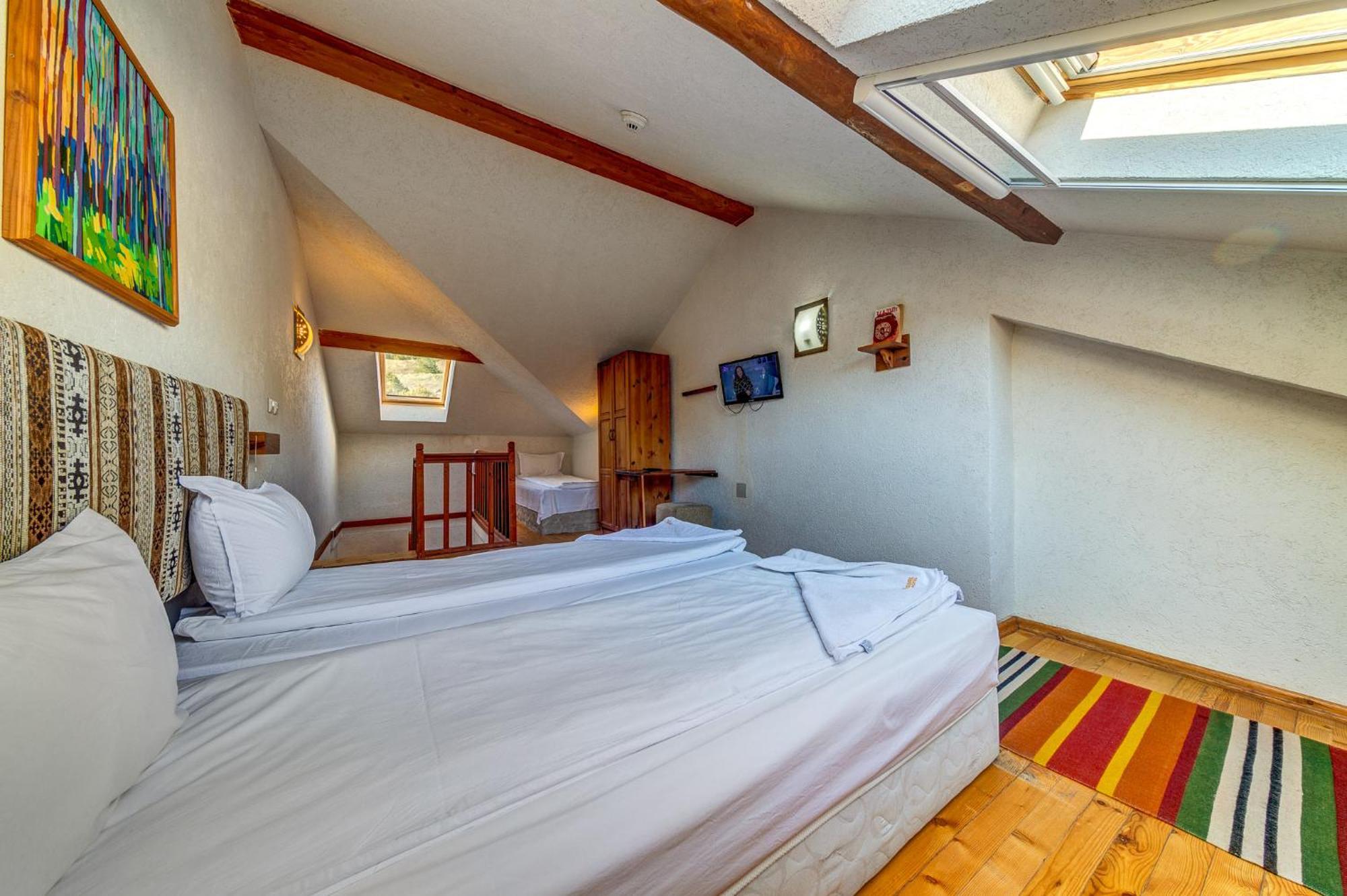 Hotel Mursal Ягодина Экстерьер фото