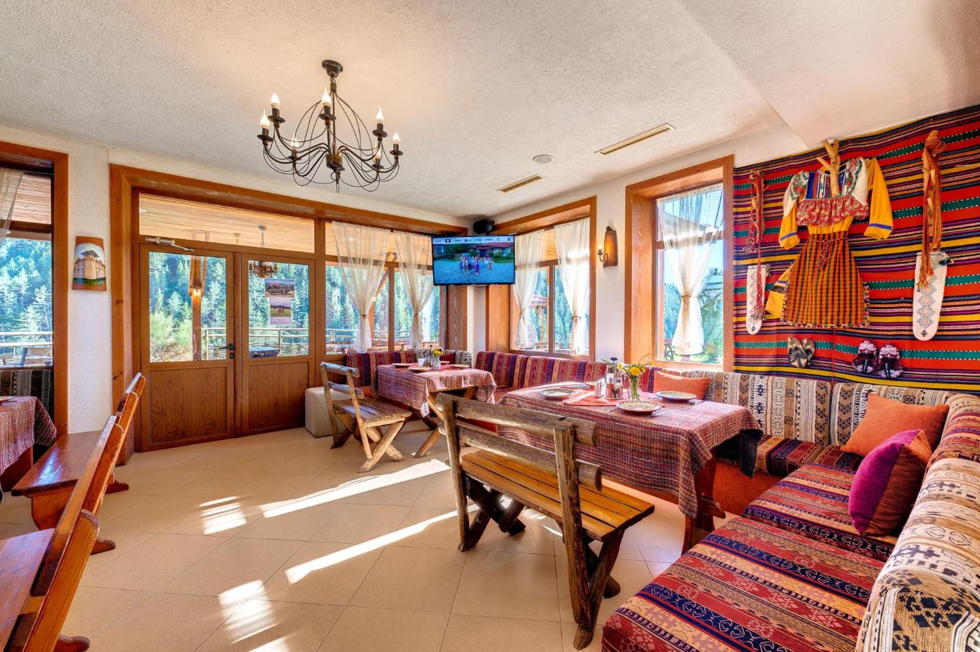 Hotel Mursal Ягодина Экстерьер фото